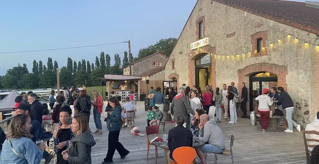 Le Grand Duc terrace, Apremont